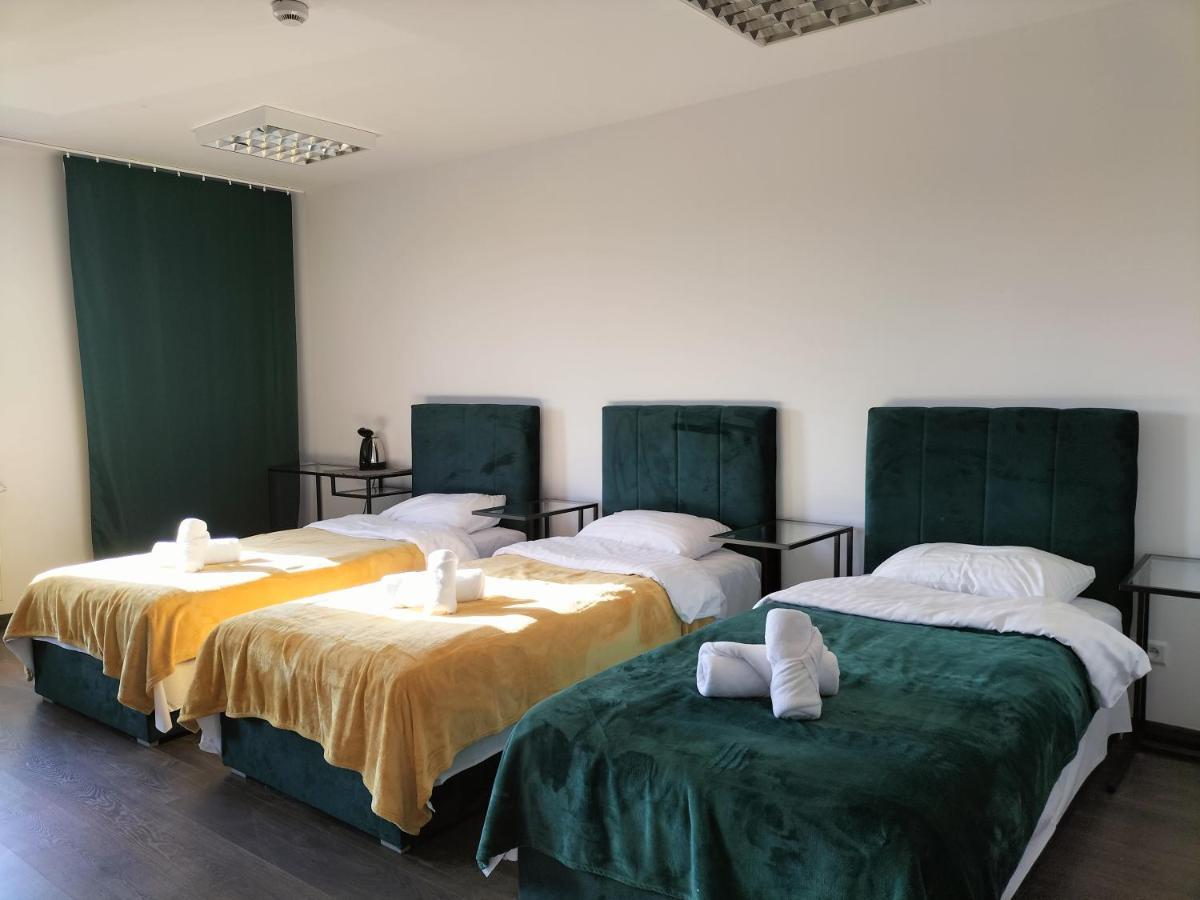Hotel Swit Krasków Eksteriør bilde