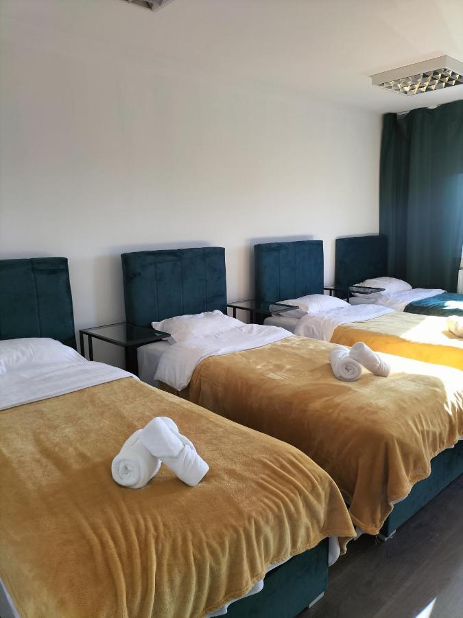 Hotel Swit Krasków Eksteriør bilde