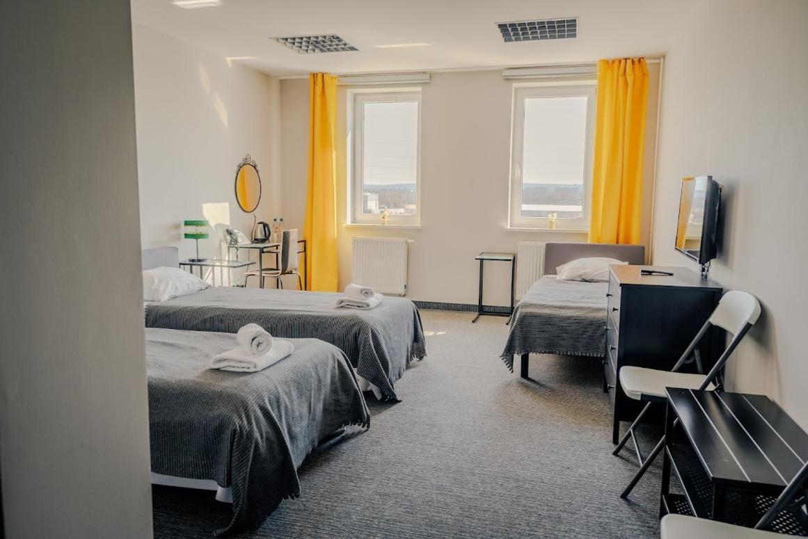 Hotel Swit Krasków Eksteriør bilde