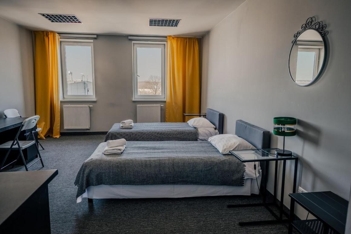 Hotel Swit Krasków Eksteriør bilde